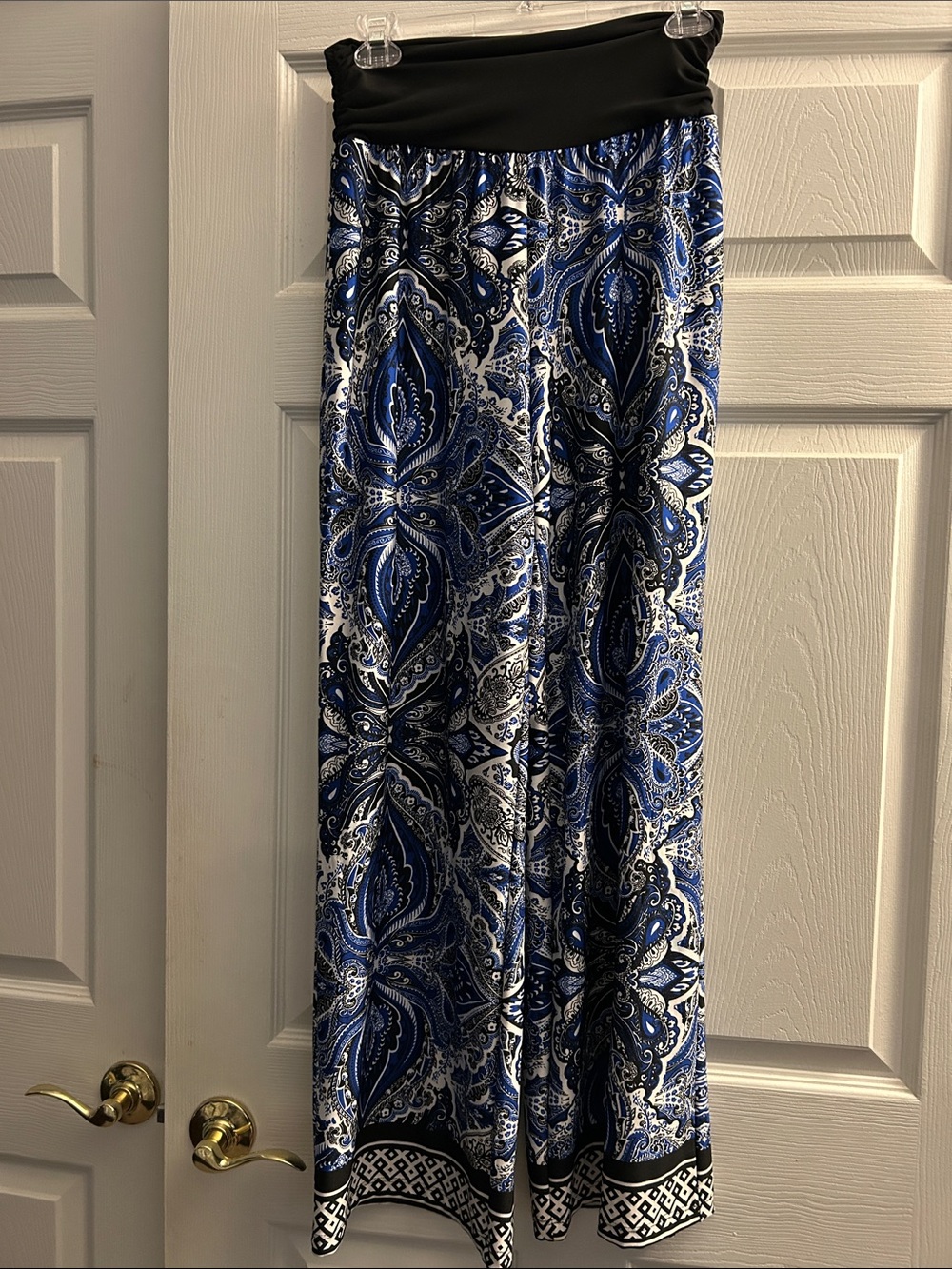Apt. 9 Blue and Black Paisley Pants with black waistband